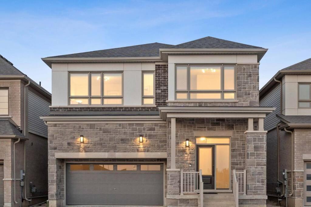 Barrie Luxe, Pool Table 6 Bedroom 6 Ba Custom Design A+ Location Exteriör bild