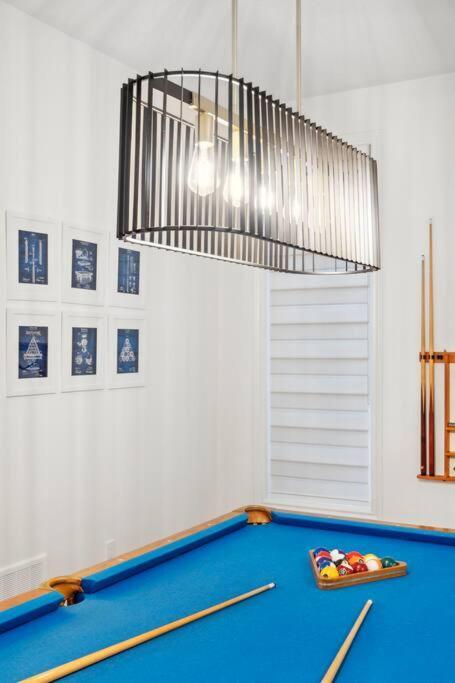 Barrie Luxe, Pool Table 6 Bedroom 6 Ba Custom Design A+ Location Exteriör bild