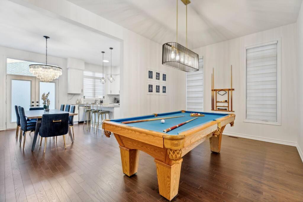 Barrie Luxe, Pool Table 6 Bedroom 6 Ba Custom Design A+ Location Exteriör bild
