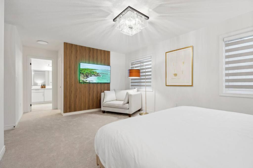 Barrie Luxe, Pool Table 6 Bedroom 6 Ba Custom Design A+ Location Exteriör bild